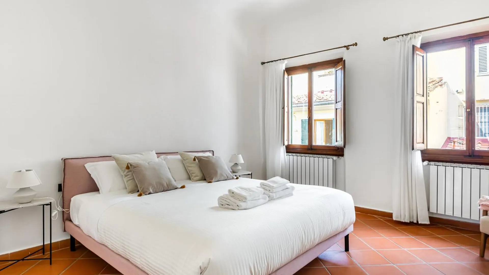 Sant'Ambrogio Gem - Chic Florence Nest